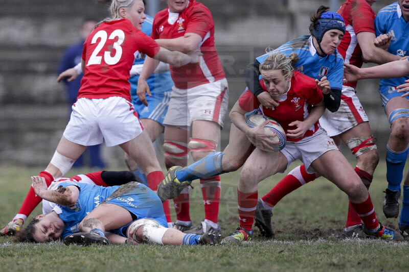 RBS 6 Nazioni Femminile 2013, Benevento, Campo Pace Vecchia, 24-02-2013, Italia v Galles. Maria Diletta Veronese blocca un\