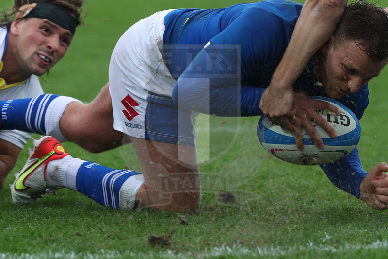 Autumn Nations Series 2021, Parma, stadio Lanfranchi 20/11/2021, Itallia v Uruguay, Edoardo Padovani "gattona" sulla pressione uruguagia. Foto Daniele Resini/Fotosportit