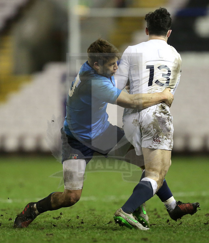 RBS Sei Nazioni 2017, Darlington, Northern Echo Arena 24/02/2017, Inghilterra U20 v Italia U20, Antonio RIZZI ferma Dominic Morris.