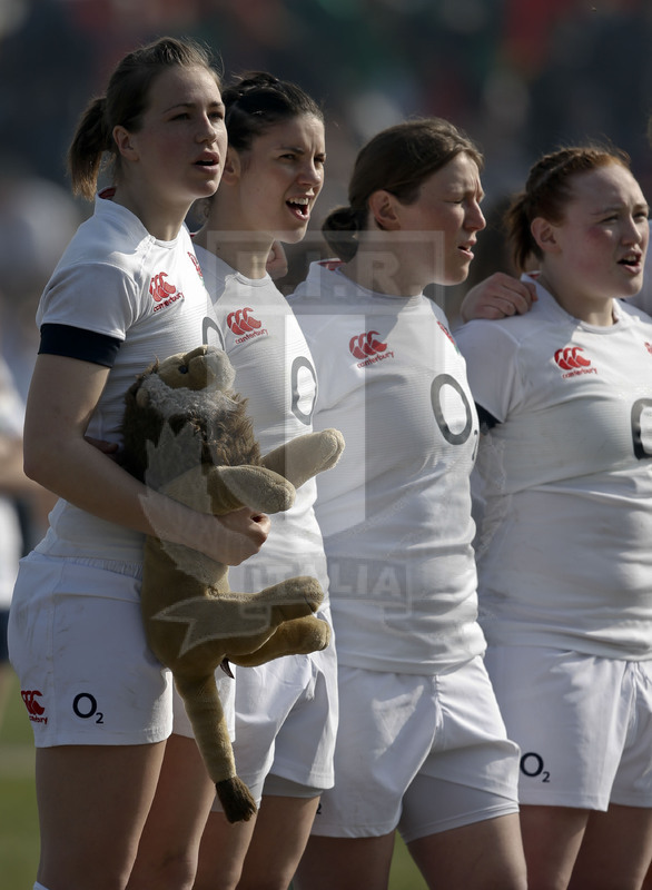 RBS 6 Nazioni Femminile 2014, Rovato (BS), Stadio Giulio e Silvio Pagani, 16-03-2014, Italia v Inghilterra. Il leoncino portafortuna delle atlete inglesi. Foto: Roberto Bregani