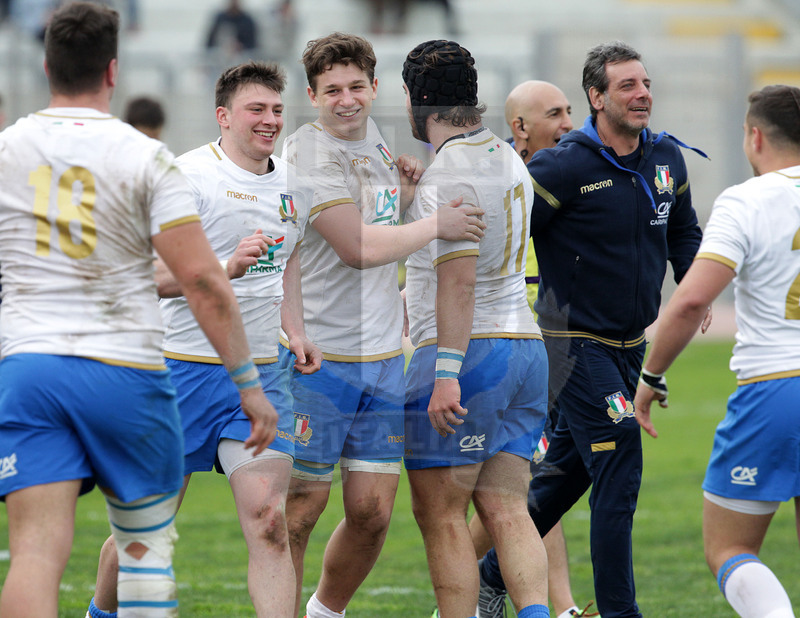 Natwest Sei Nazioni U20 2018, round 5, Bari, stadio della Vittoria 16/03/2018, Italia U20 v Scozia U20, la gioia degli Azzurri a fine match. Foto Daniele Resini/Fotosportit
