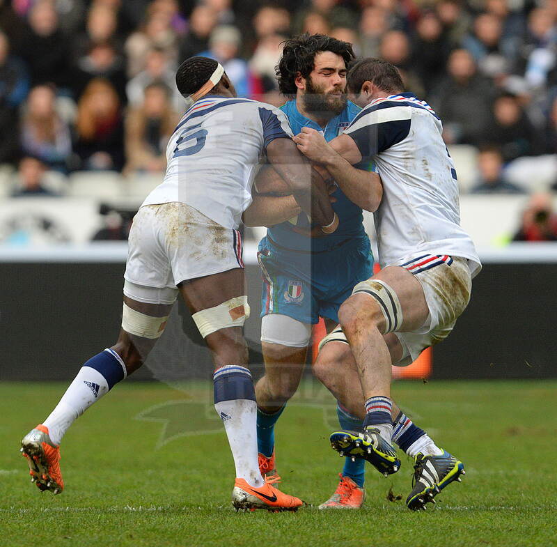 RBS 6 Nazioni, round 2, 09-02/2014, Parigi Stade De France, Francia v Italia, Luke McLean fermato da Nyanga e Maestri. Max Pratelli/Fotosportit