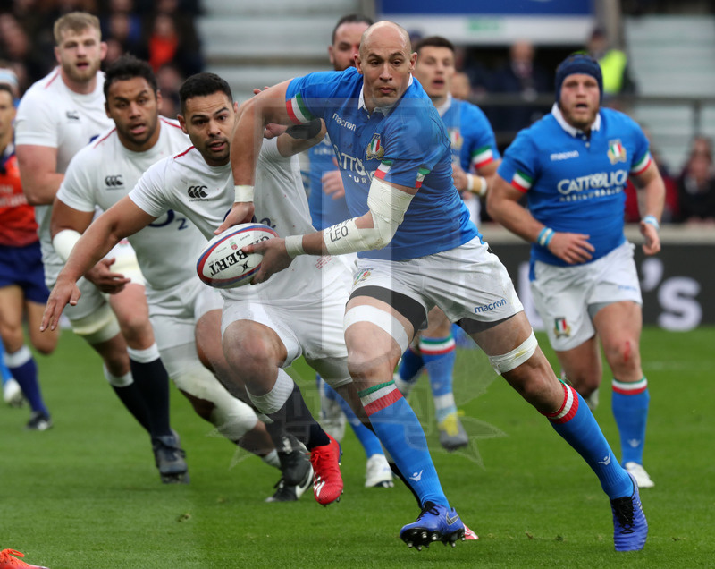 Guinness Sei Nazioni 2019, Round 4, Londra, Twickenham 09/03/2019, Inghilterra v Italia,il break di Sergio Parisse. Foto Daniele Resini/Fotosportit