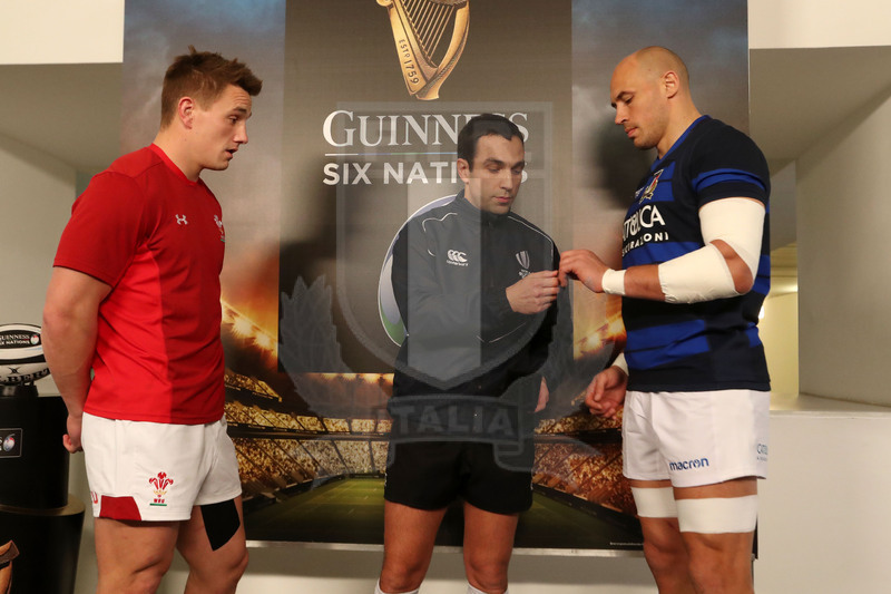 Guinness Sei Nazioni 2019, Round 2, Roma, Stadio Olimpico 09/02/2019, Italia v Galles, il sorteggio prima del match, con Mathieu Raynal, Johnathan Davies e Sergio Parisse. Foto Daniele Resini/Fotosportit
