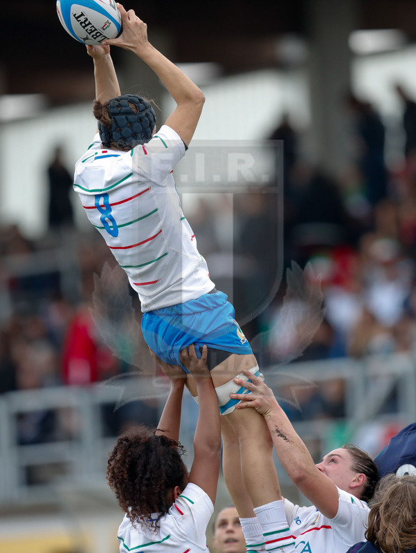Test Match Donne Novembre 2018, Calvisano (BS), Pata Stadium, 4-11-2018, Italia Femminile v Scozia Femminile. Elisa Giordano in touche. Foto: Roberto Bregani/Fotosportit