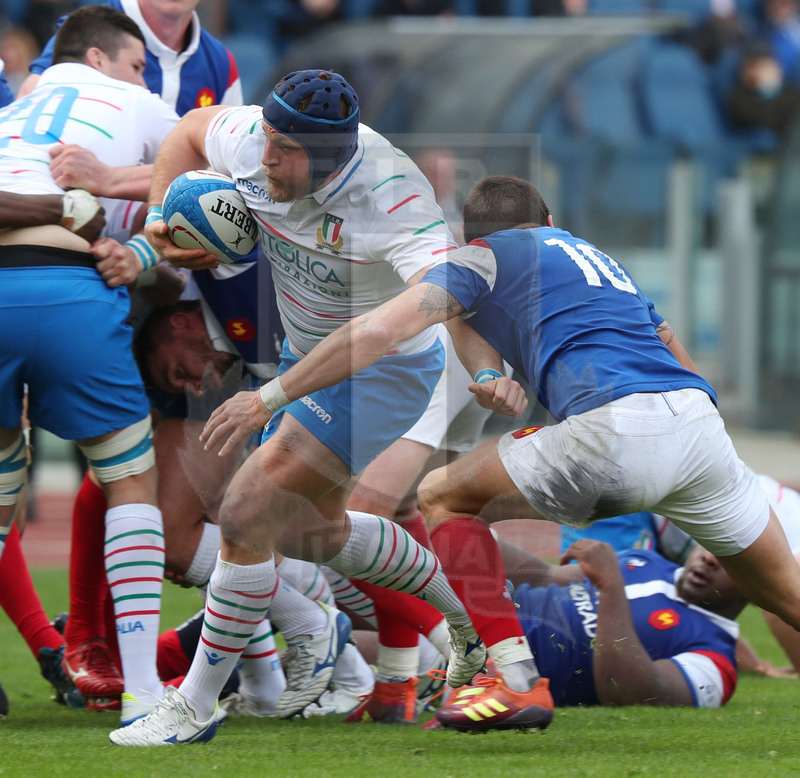 Guinness Sei Nazioni 2019, Round 5, Roma, stadio Olimpico 16/03/2019, Italia v Francia, Luca Bigi difende palla. Foto Daniele Resini/Fotosportit