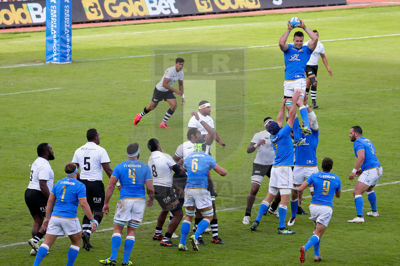 Credit Agricole Cariparma Test Match 2017, Catania, Stadio Massimino, 11-11-2017, Italia v Fiji. Abraham Steyn in touche. Foto: Roberto Bregani / Fotosportit