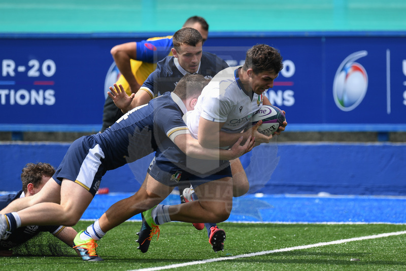 Guinness Sei Nazioni U20 2021, Cardiff, Arms Park 01/07/2021, Italia U20 v Scozia U20, il tuffo in meta di Mirco Spagnolo.