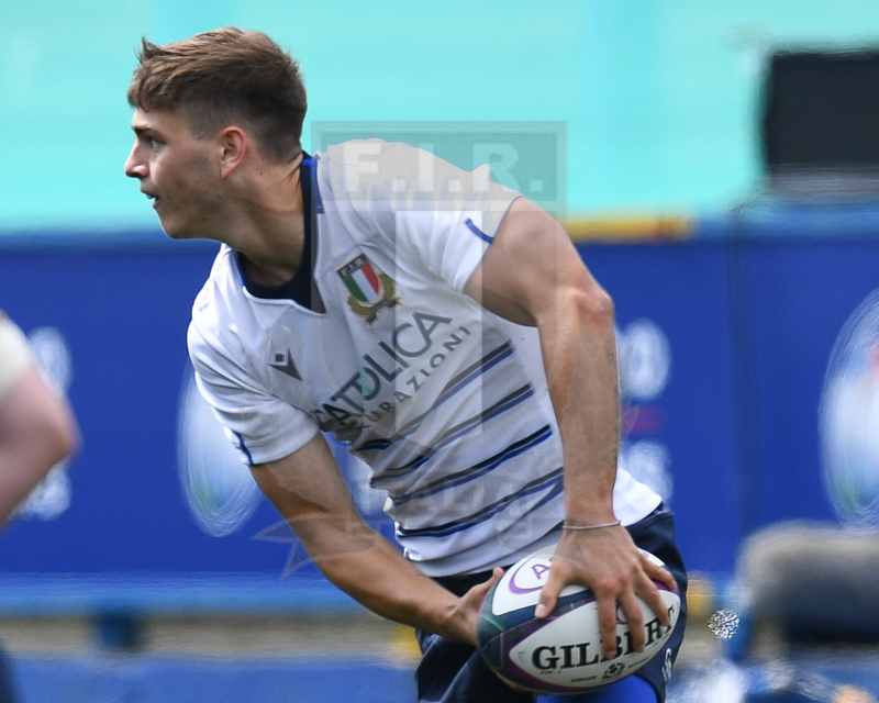 Guinness Sei Nazioni U20 2021, Cardiff, Arms Park 01/07/2021, Italia U20 v Scozia U20, Leonardo Marin passa palla.
