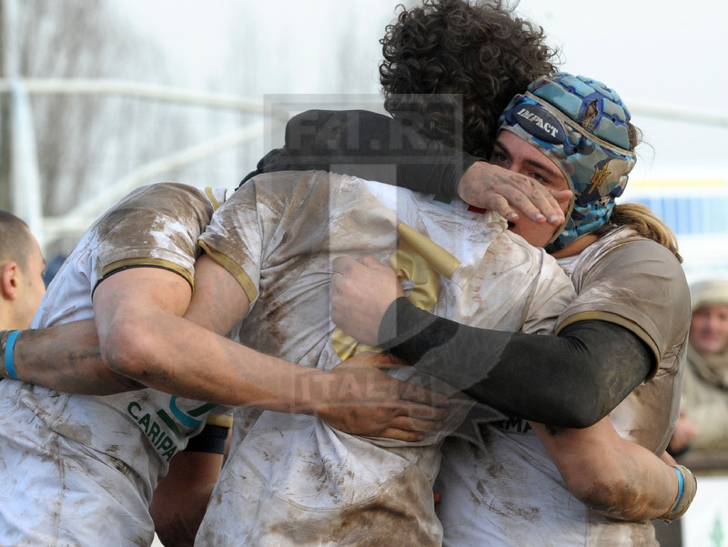 Test match U18, Badia Polesine 24/02/2018, Italia U18 v Francia U18, Andrea Zambonin festeggiato dopo la meta.