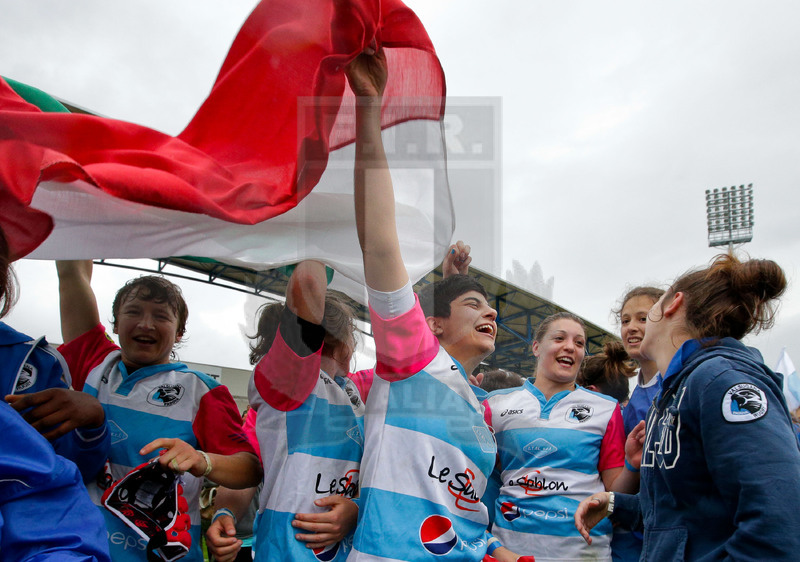 Finale Campionato Serie A Femminile Rugby 2014-2015, Parma, Stadio Lanfranchi, 23-05-2015, Monza Rugby 1949 v Valsugana Rugby Padova. Beatrice Rigoni festeggia la vittoria con le compagne di squadra a fine gara. Foto Roberto Bregani.