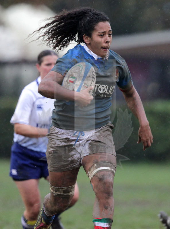 Cattolica Test Match Donne, Prato, stadio Chersoni 25/11/2018, Italia Donne v Sudafrica Donne, una corsa di Giada Franco. Foto Daniele Resini/Fotosportit