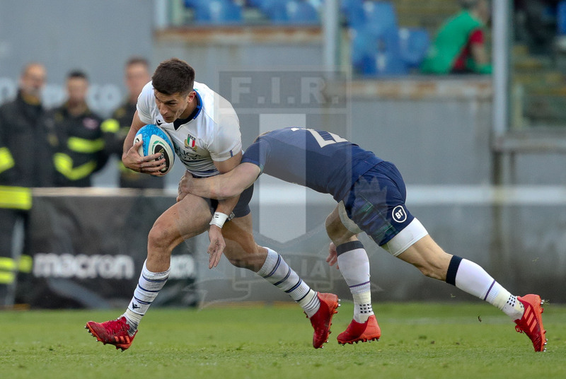Guinness Sei Nazioni 2020, Round 3, Roma, Stadio Olimpico, 22/02/2020, Italia v Scozia. Tommaso Allan placcato da Rory Hutchinson. Foto Roberto Bregani/Fotosportit