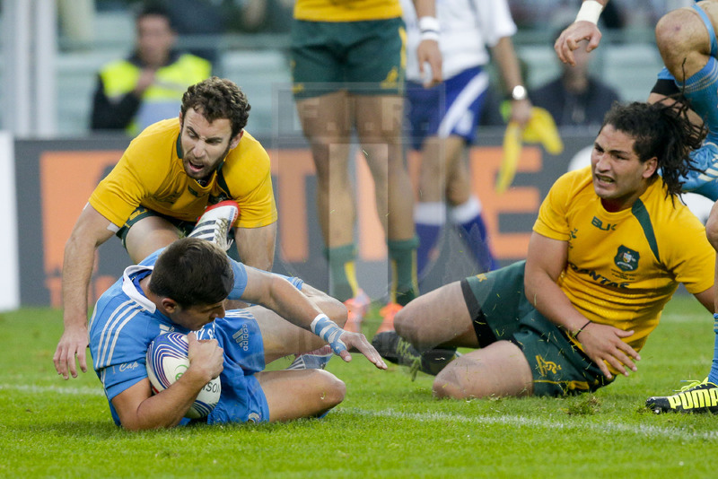 Cariparma Test Match 2013, Torino, Stadio Olimpico, 9-11-2013, Italia v Australia. Tommaso Allan schiaccia in meta Foto Roberto Bregani / Fotosportit