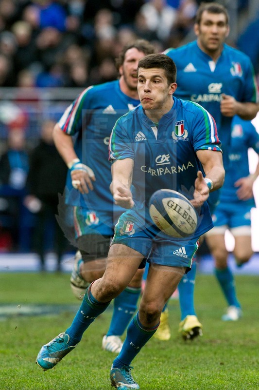 Torneo Sei Nazioni,Parigi,Stade de France,9-02-2014,Francia-Italia. Tommaso Allan passa la palla. Foto Elena Barbini