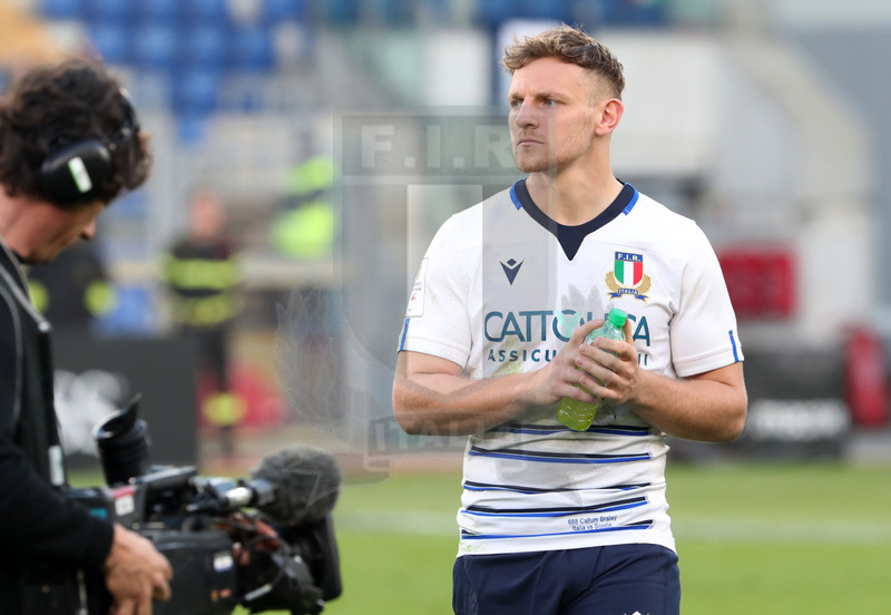 Guinness Sei Nazioni 2020, Round 3, Roma, Stadio Olimpico 22/02/2020, Italia v Scozia, Callum Braley al giro di campo a fine match. Foto Daniele Resini/Fotosportit.