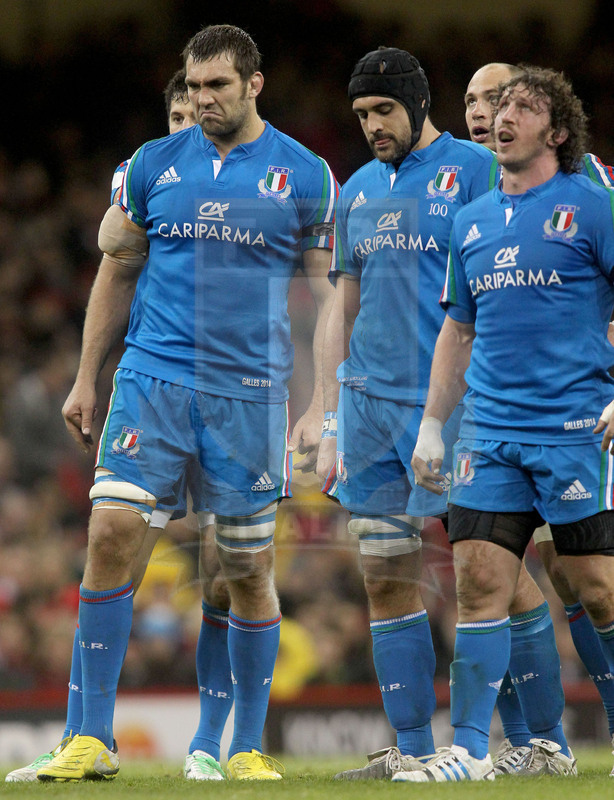 Sei Nazioni 2014, Cardiff. Millennium Stadium, 01/02/2014. Galles v Italia, Azzurri perplessi: Geldenhuys, Bortolami, Parisse e Mauro Bergamasco.