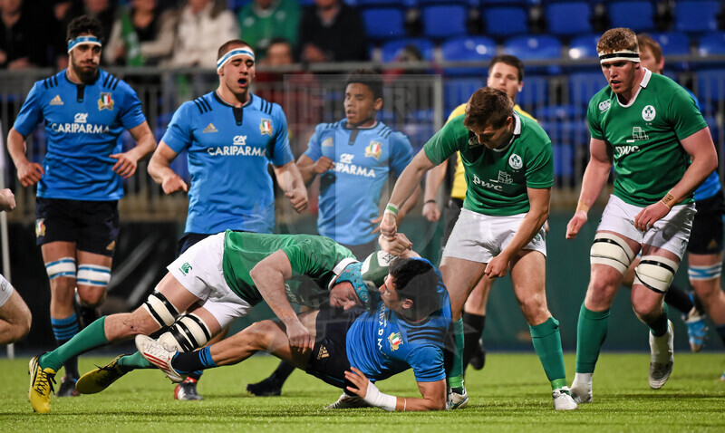 RBS 6 Nazioni U20 2016, Dublino, Donnybrook Stadium, 11-03-2016, Irlanda U20 v Italia U20. Marco Zanon placcato da Will Connors. Foto: Stephen McCarthy @ Fotosportit.