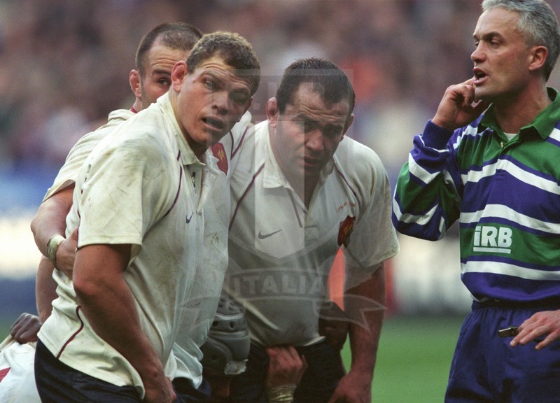 Sei Nazioni 2002, Parigi, Stade de France 2002/02/02, la prima linea francese, con De Villiers e Crença Foto Daniele Resini/Fotosportit