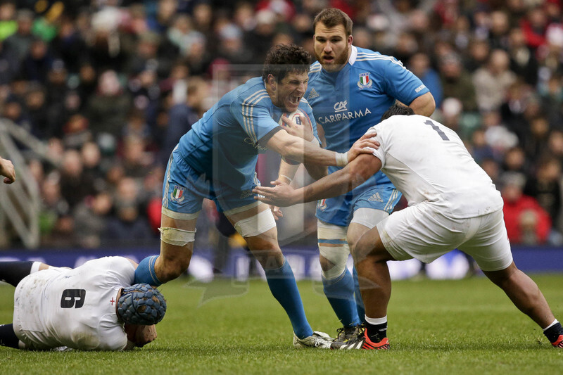 RBS 6 Nazioni 2013, Londra, Twickenham Stadium, 10-03-2013, Inghilterra v Italia. Alessandro Zanni tenta di forzare il placcaggio di Haskell e l\