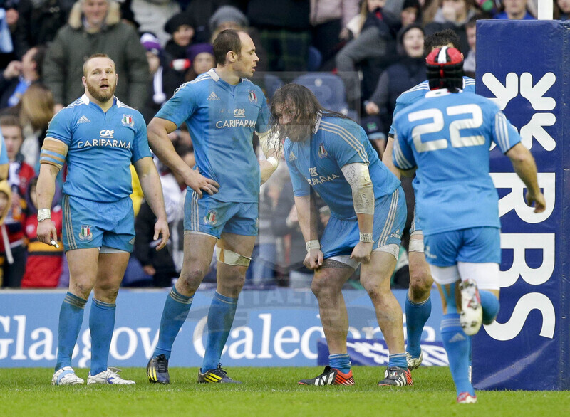 RBS 6 Nazioni 2013, Edimburgo, Murrayfield Stadium, 9-02-2013, Scozia v Italia. La delusione degli azzurri dopo la seconda meta scozzese