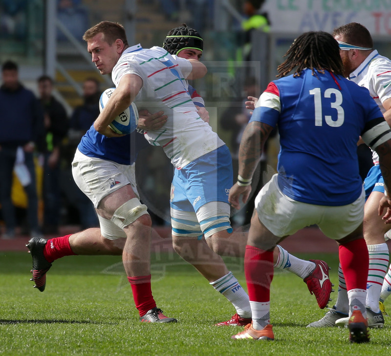 Guinness Sei Nazioni 2019, Round 5, Roma, Stadio Olimpico, 16/03/2019, Italia v Francia. Federico Ruzza attaccato da Gregory Alldritt. Foto Roberto Bregani/Fotosportit