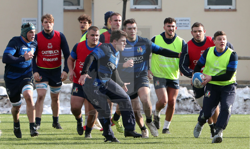 Sei Nazioni 2021, Parma, Cittadella del Rugby 12/01/2021, raduno della Nazionale U20, sessione di allenamento, Alessandro Garbisi muove palla
