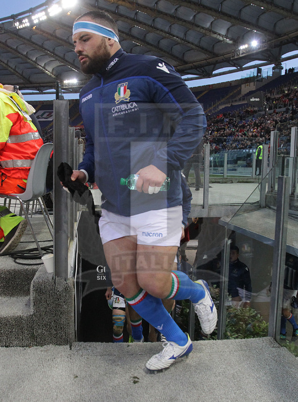 Guinness Sei Nazioni 2019, Round 2, Roma, Stadio Olimpico 09/02/2019, Italia v Galles, Simone Ferrari entra in campo. Foto Daniele Resini/Fotosportit