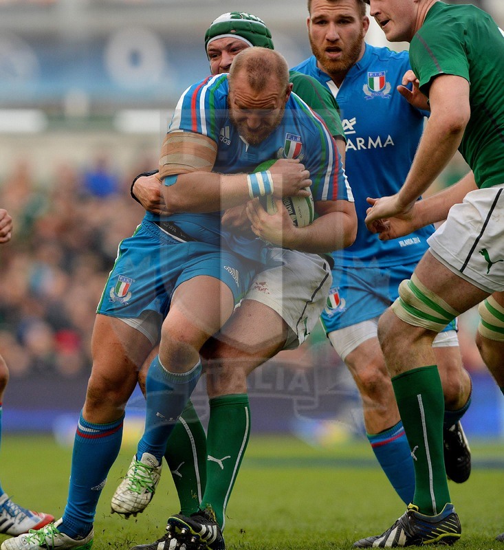 Sei Nazioni 2014, Dublino, Aviva Stadium, 08-03-2014, Irlanda v Italia, Leonardo Ghiraldini fermato da Best, foto: Massimiliano Pratelli