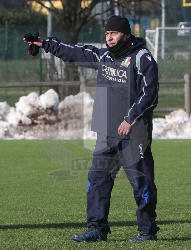 Sei Nazioni 2021, Parma, Cittadella del Rugby 12/01/2021, raduno della Nazionale U20, sessione di allenamento, Stephen Aboud impartisce istruzioni.