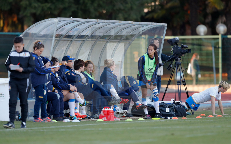 Test Match Rugby Femminile 2017, Biella, Stadio Vittorio Pozzo, 19-11-2017, Italia Donne v Francia Donne. La panchina azzurra. Foto: Roberto Bregani