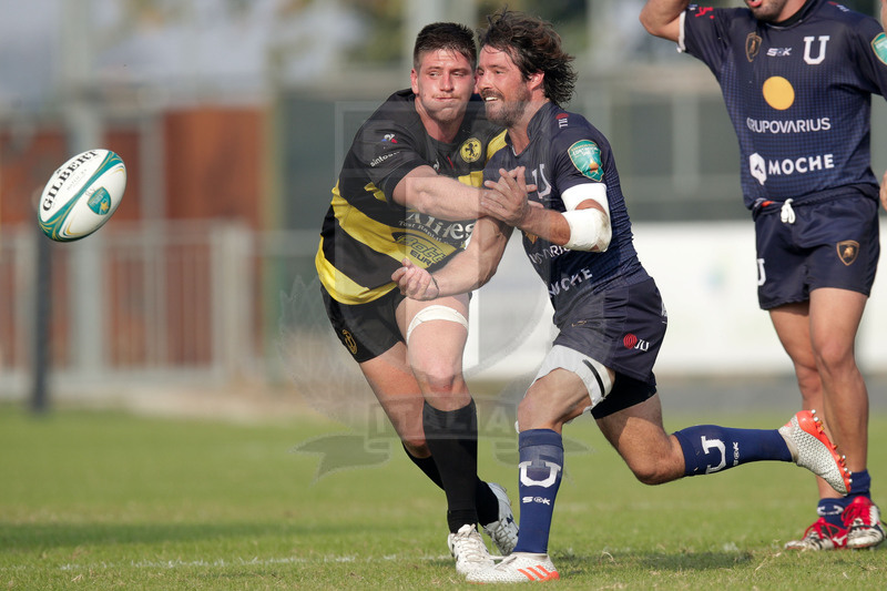 Continental Shield 2017-2018, Viadana, Stadio Zaffanella, 14-10-2017, Rugby Viadana v Cdul. Il capitano del Cdul, Francisco Pinto Magalhaes apre palla. Foto: Roberto Bregani/ Fotosportit