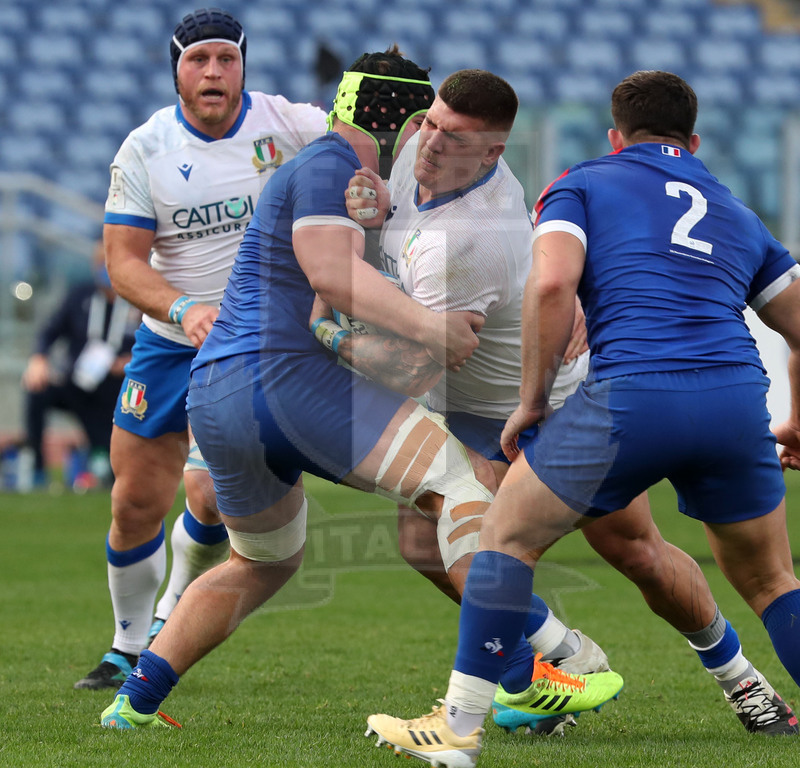 Guinness Sei Nazioni 2021, Round 1, Roma, stadio Olimpico 06/02/2021, Italia v Francia, Marco Riccioni fermato da Aldritt. Foto Daniele Resini/Fotosportit