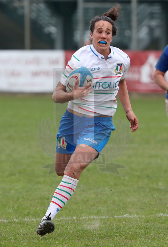Guinness Sei Nazioni 2019 Donne, Padova, stadio Plebiscito 17/03/2017, Italia Donne v Francia Donne, una corsa di Manuela Furlan. Foto Daniele Resini/Fotosportit