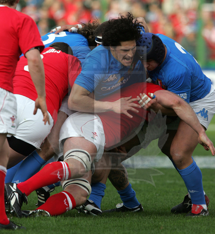 Sei Nazioni 2007, Roma, stadio Flaminio 10/03/2007, Italia v Galles, Zanni e Festuccia in difesa su una maul. Foto Daniele Resini/Fotosportit