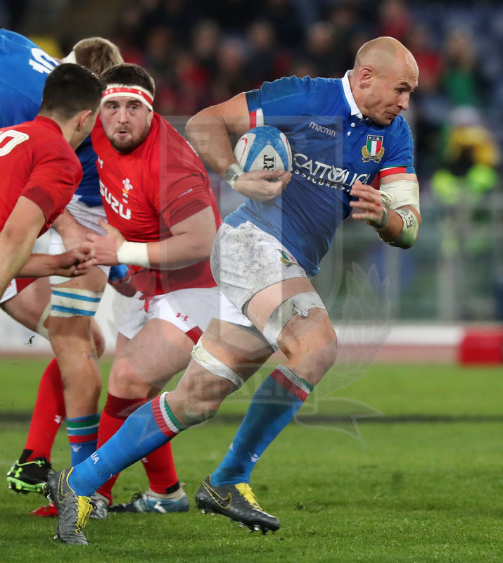 Guinness Sei Nazioni 2019, Round 2, Roma, Stadio Olimpico 09/02/2019, Italia v Galles, break di Sergio Parisse. Foto Daniele Resini/Fotosportit