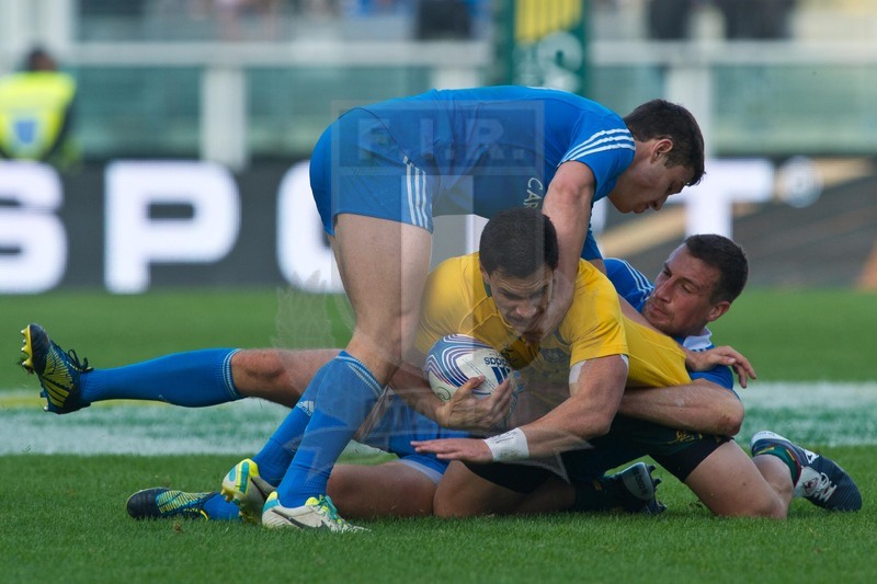 Cariparma Test Match 2013 - 09/11/2013 - Torino, Stadio Olimpico - Italia v Australia - Foto Elena Barbini-Alberto Sgarbi e Luca Morisi bloccano Matt Toomua