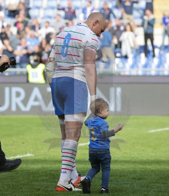 Guinness Sei Nazioni 2019, Round 5, Roma, stadio Olimpico 16/03/2019, Italia v Francia, Sergio Parisse con il figlio.Foto Roberto Bregani/Fotosportit