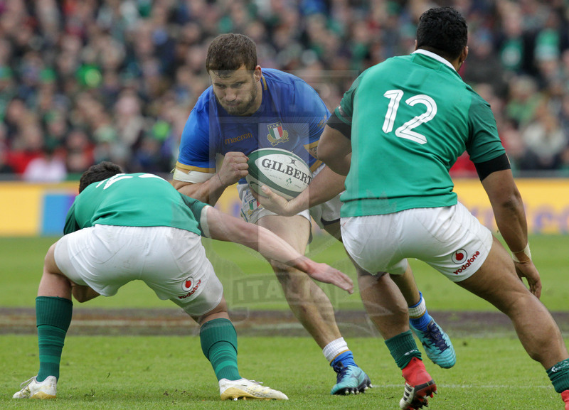 Natwest Sei Nazioni 2018, round 2, Dublino, Aviva Stadium 10/02/2018, Irlanda v Italia, una carica di Tommaso Castello. Foto Daniele Resini/Fotosportit