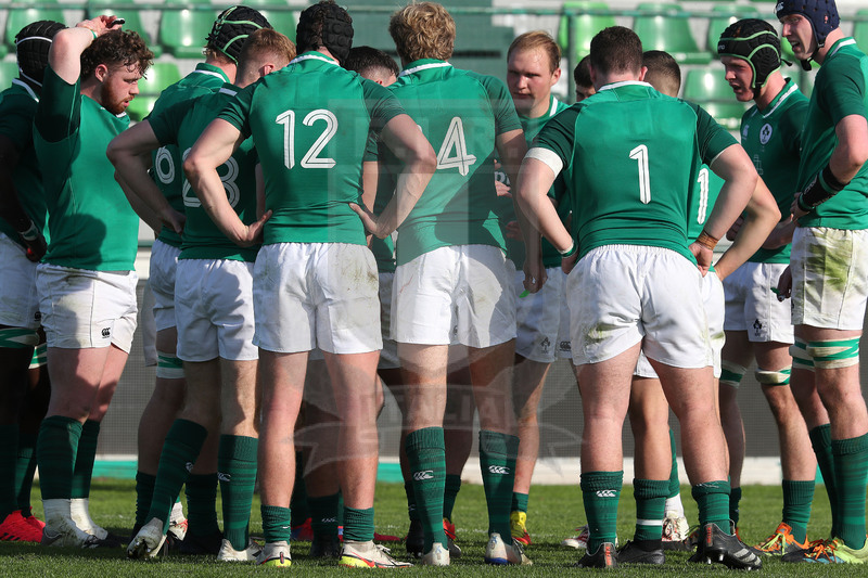Test match U18, Trviso, stadio di Monigo, Italia U18 v Irlanda U18, il cerchio irlandese Foto Daniele Resini/Fotosportit