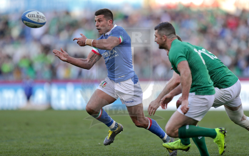 Guinness Sei Nazioni 2019, Round 3, Roma, Stadio Olimpico, 24/02/2019, Italia v Irlanda. Tommaso Allan apre palla. Foto Roberto Bregani/Fotosportit