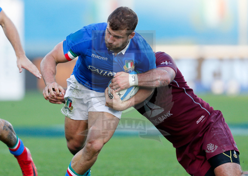 Cattolica Test Match 2018, Firenze, stadio Artemio Franchi 10/11/2018, Italia v Gorgia, Tommaso Castello attaccato da Jaba Bregvadze. Foto Roberto Bregani.