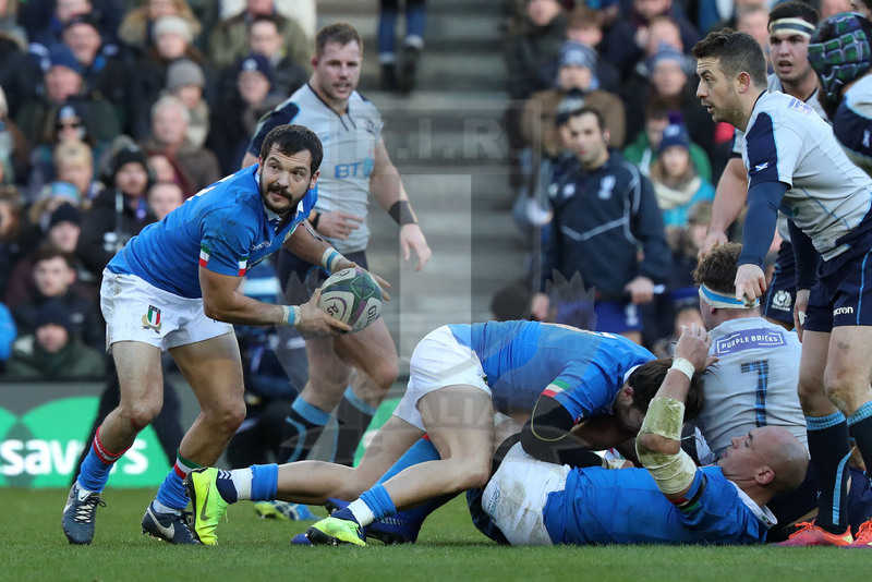 Guinness Sei Nazioni 2019, Round 1, Edimburgo, Murrayfield 02/02/2019, Scozia v Italia, Guglielmo Palazzani apre palla da ruck. Foto Daniele Resini/Fotosportit