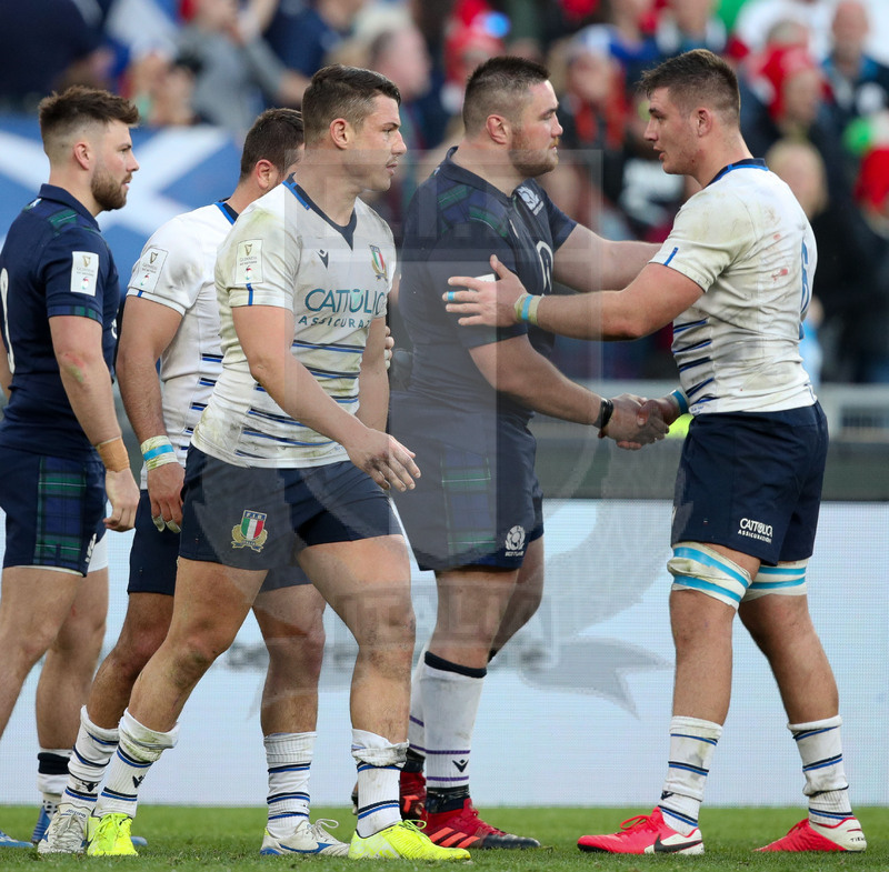 Guinness Sei Nazioni 2020, Round 3, Roma, Stadio Olimpico, 22/02/2020, Italia v Scozia. Jack Polledri e Luca Morisi a fine partita. Foto Roberto Bregani/Fotosportit