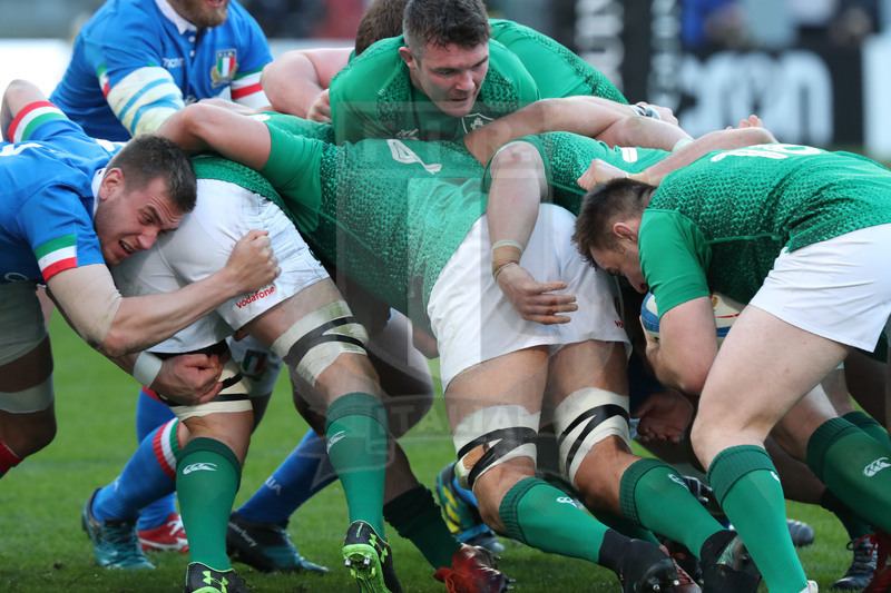 Guinness Sei Nazioni 2019, Round 3, Roma, stadio Olimpico 24/02/2019, Italia v Irlanda, drive irlandese con O’Mahony e Scannell (col pallone).Foto Daniele Resini/Fotosportit