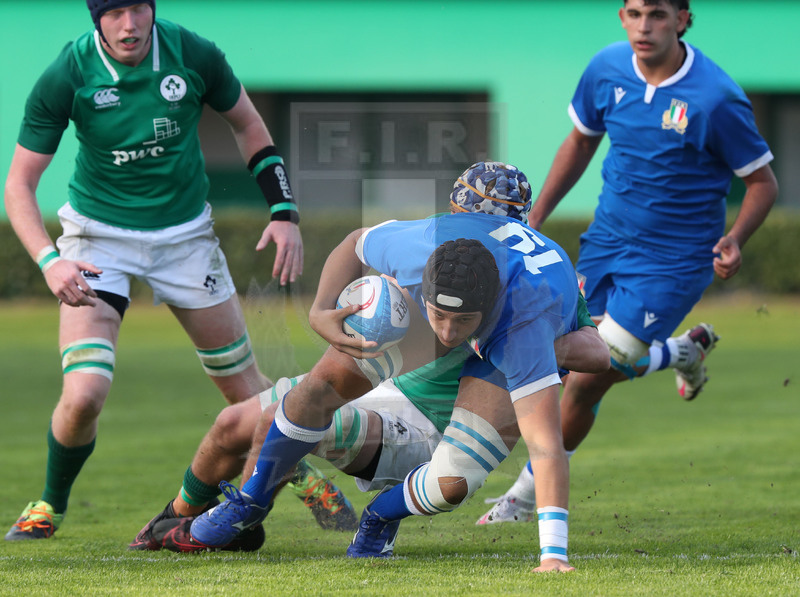 Test match U18, Trviso, stadio di Monigo, Italia U18 v Irlanda U18, Matteo Palumbo portato a terra. Foto Daniele Resini/Fotosportit
