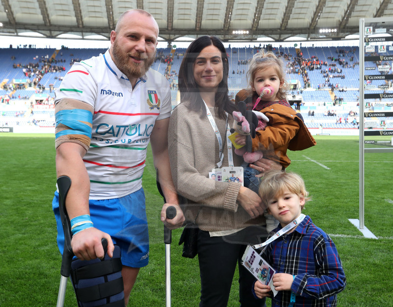Guinness Sei Nazioni 2019, Round 5, Roma, stadio Olimpico 16/03/2019, Italia v Francia, Leonardo Ghiraldini con la moglie e i figli. Foto Daniele Resini/Fotosportit