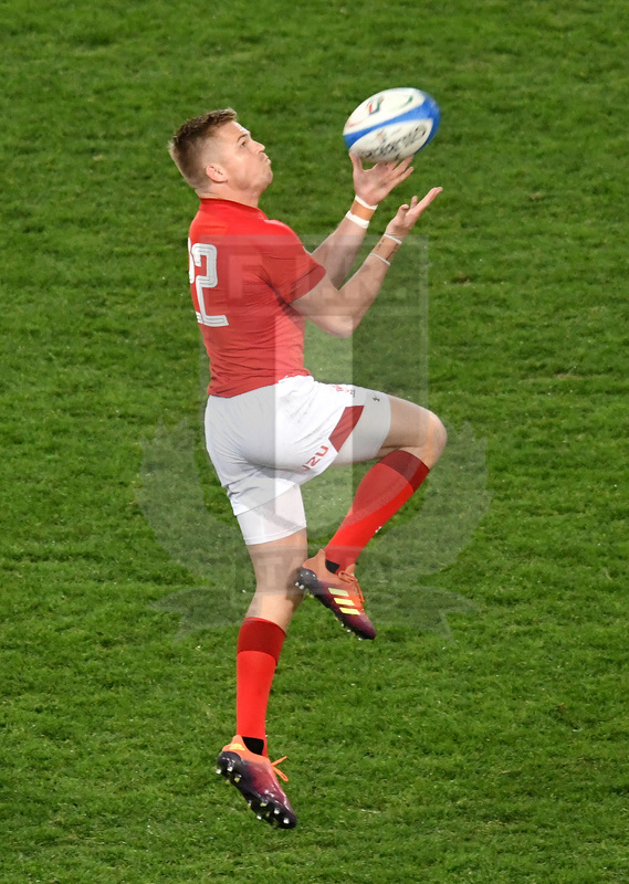 Guinness Sei Nazioni 2019, Round 2, Roma, Stadio Olimpico 09/02/2019, Italia v Galles, Owen Watkin su un pallone alto. Foto Andrea Staccioli / Resini / Insidefoto
