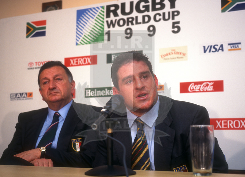 Rugby World Cup 1995, Pool B, Durban, Kings Park 31/05/1995, Inghilterra v Italia, Massimo Cuttitta e Giancarlo Dondi durante la conferenza stampa a fine match.. Foto Daniele Resini/Fotosportit
