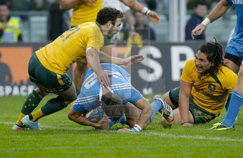Cariparma Test Match 2013, Torino, Stadio Olimpico, 9-11-2013, Italia v Australia. Tommaso Allan schiaccia in meta Foto Roberto Bregani